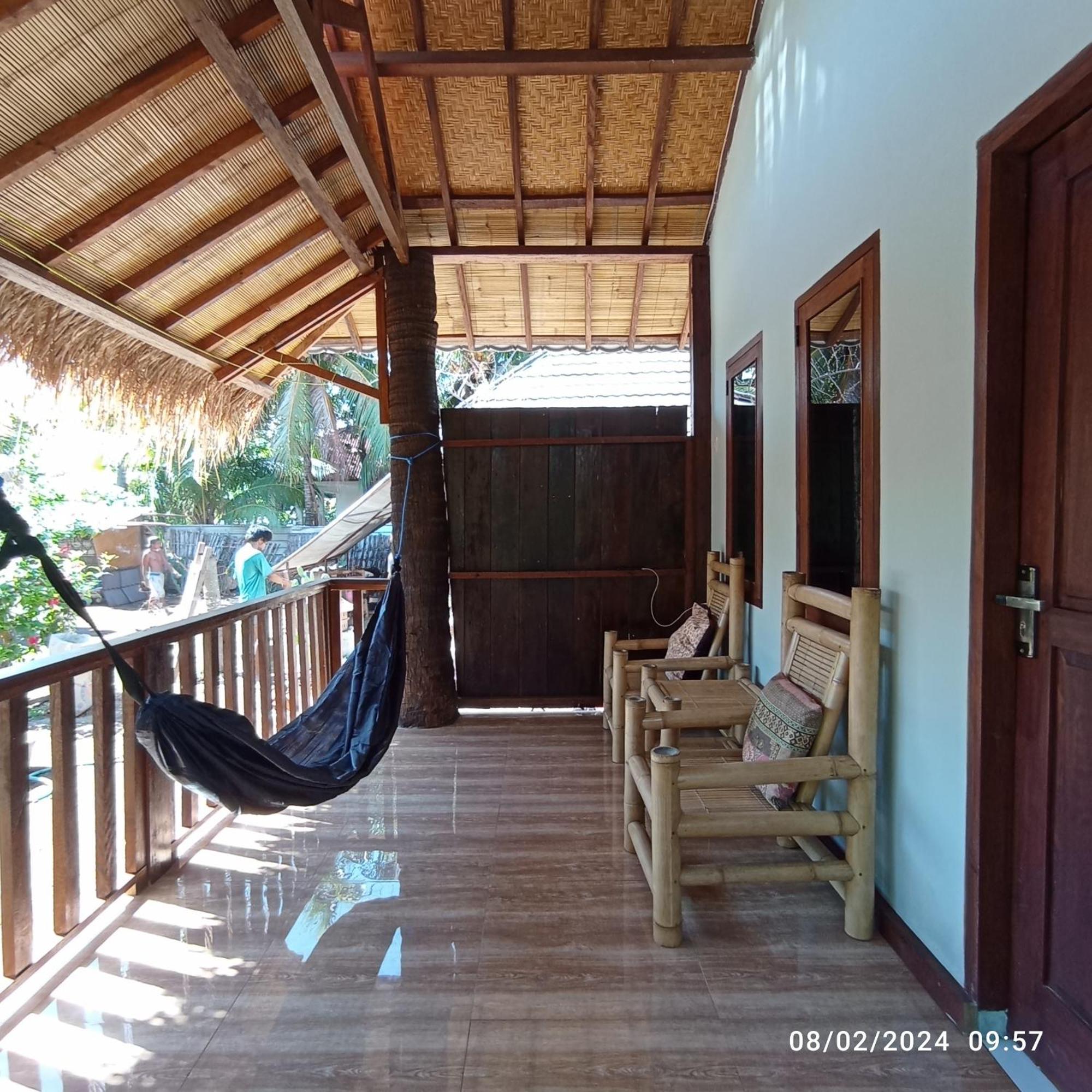 Tangga Bungalows Gili Air Exterior photo