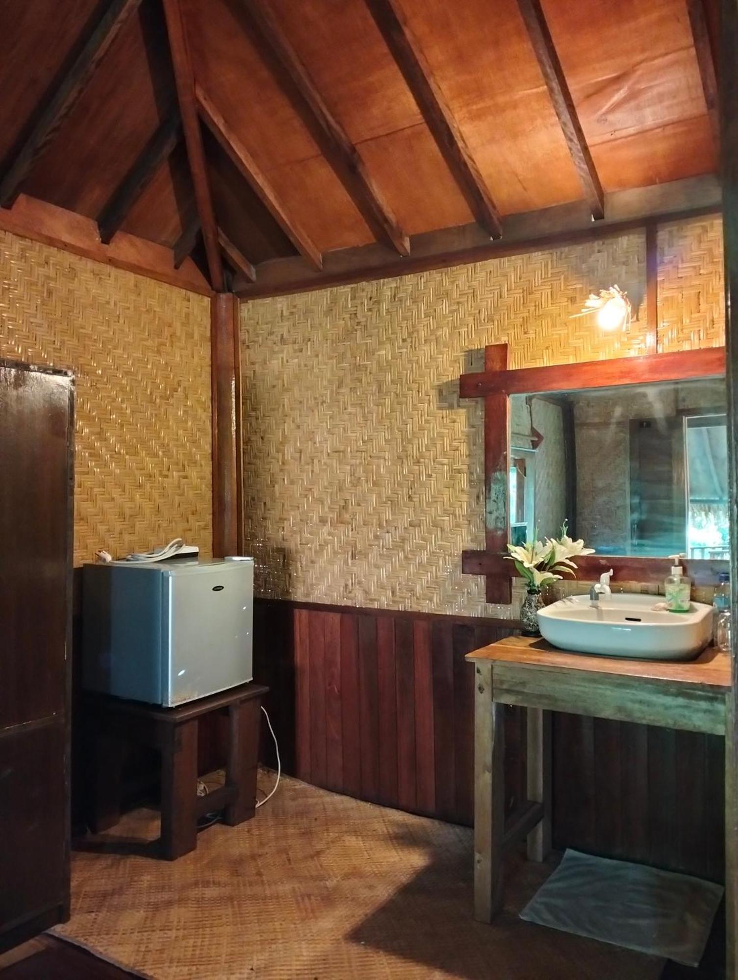 Tangga Bungalows Gili Air Room photo